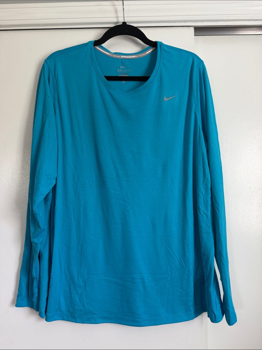 Nike Men’s Long Sleeve Dri-FIT Shirt - Teal Blue